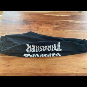 THRASHER SWEATPANTS